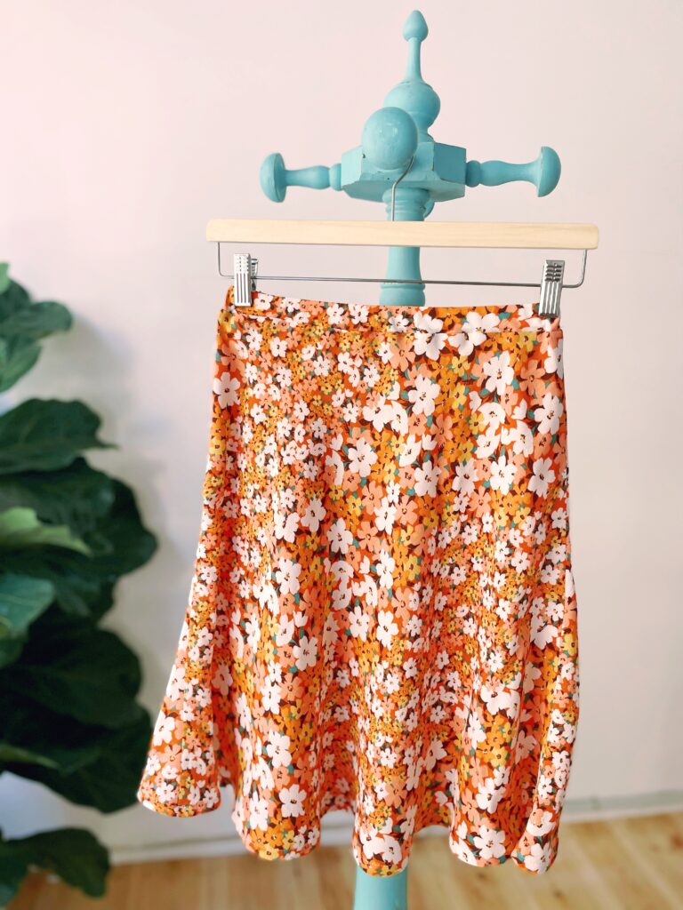 Taller Falda Bailona – costura y movimiento en Atelier Carmesí